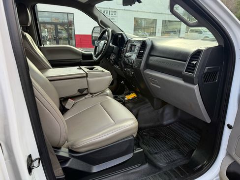 Used 2018 Ford F550 4x4 Crew Cab Super Duty image 23