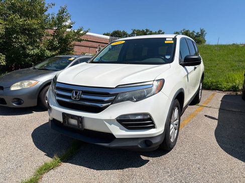 Used 2018 Honda Pilot LX image 8