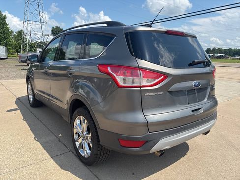 Used 2014 Ford Escape SE w/ Equipment Group 201A AWD/4WD image 2