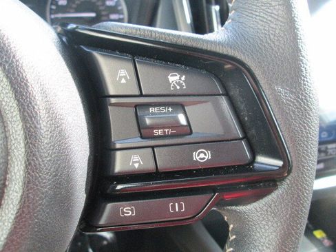 Used 2025 Subaru Forester Premium AWD/4WD image 19