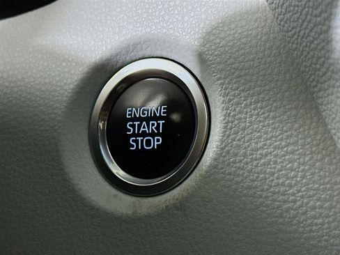 Used 2024 Toyota Corolla SE FWD image 20
