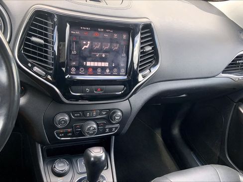 Used 2019 Jeep Cherokee Limited AWD/4WD image 33