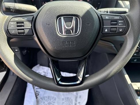 Used 2023 Honda Accord EX image 10