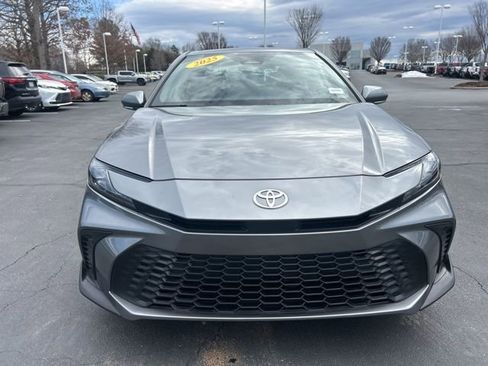 Used 2025 Toyota Camry SE w/ Multimedia Upgrade Package image 2