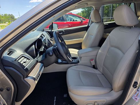 Used 2019 Subaru Outback 2.5i Limited w/ Protection Package #1 AWD/4WD image 10