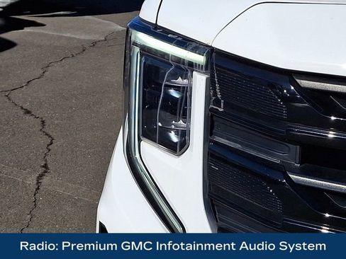 Used 2023 GMC Sierra 1500 Elevation w/ Preferred Package image 12