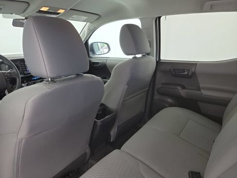 Used 2021 Toyota Tacoma SR AWD/4WD image 14