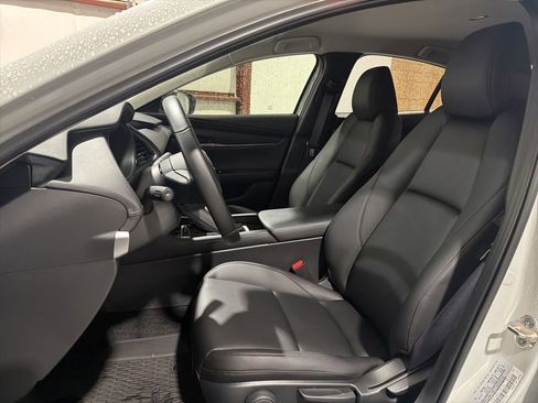 Used 2025 MAZDA MAZDA3 s image 21
