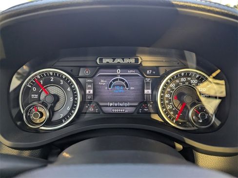 Used 2022 RAM 1500 Laramie image 28