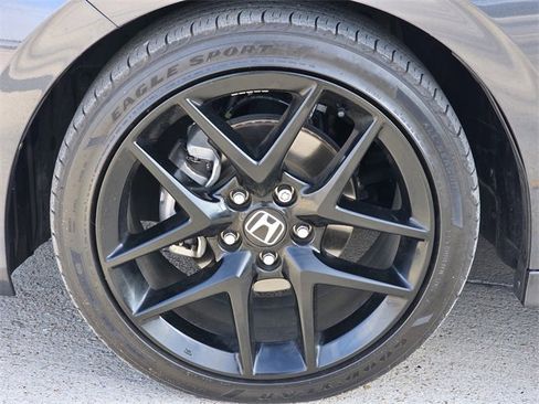 Used 2024 Honda Civic Sport image 9