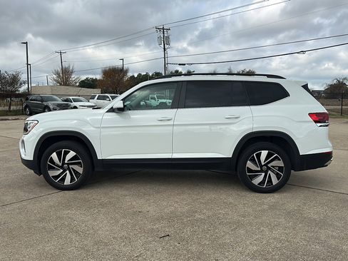 Used 2025 Volkswagen Atlas SE image 5