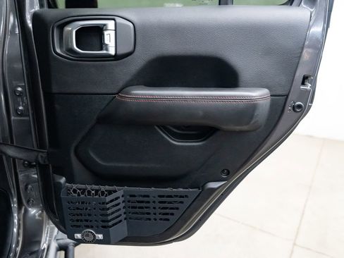 Used 2021 Jeep Wrangler Unlimited Rubicon image 31