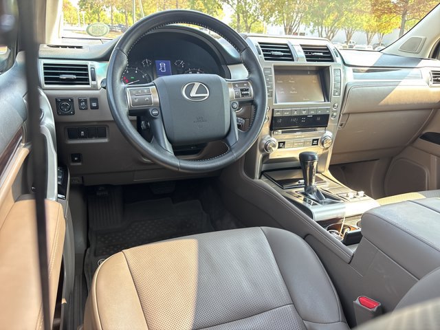 Used 2019 Lexus GX 460 AWD/4WD image 17