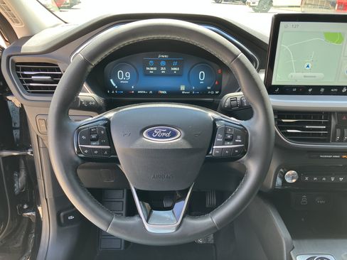 Used 2024 Ford Escape Platinum AWD/4WD image 10
