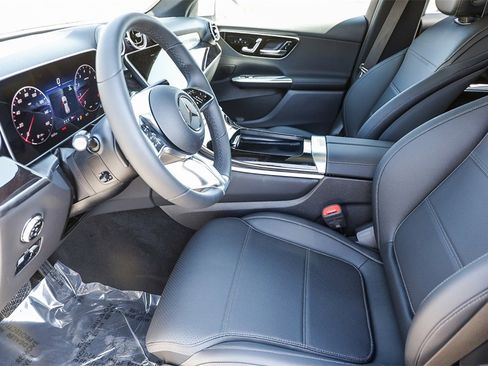 New 2025 Mercedes-Benz GLC 300 image 19