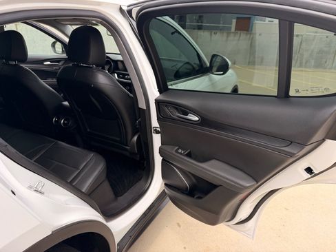Used 2019 Alfa Romeo Stelvio AWD image 19