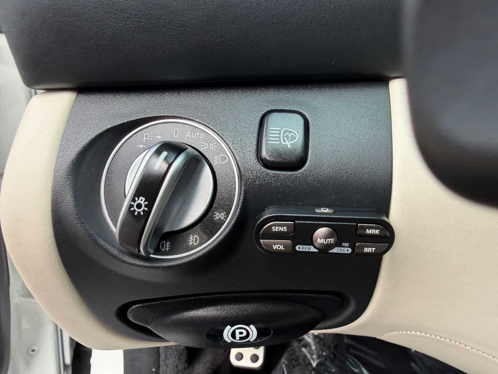Used 2009 Mercedes-Benz SL 63 AMG image 16