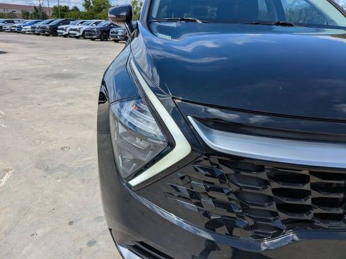 Certified 2023 Kia Sportage SX FWD image 9
