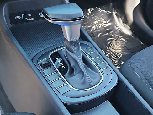 Certified 2024 Hyundai Kona SEL image 31