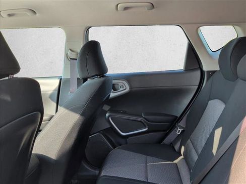 Used 2025 Kia Soul S FWD image 17