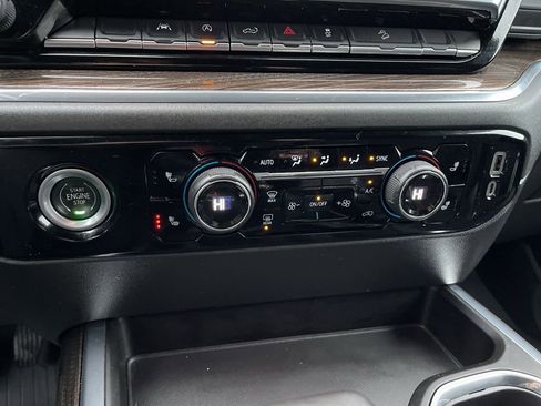 Used 2022 Chevrolet Silverado 1500 LT Trail Boss image 13