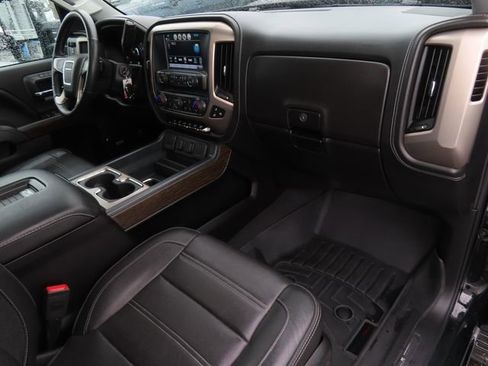 Used 2018 GMC Sierra 3500 Denali image 46