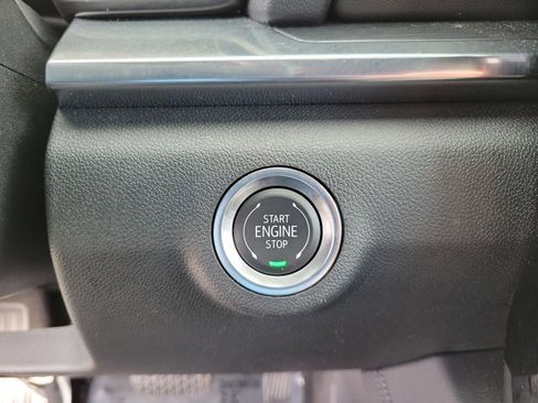 Used 2025 GMC Terrain Elevation w/ Elevation Premium Package image 23