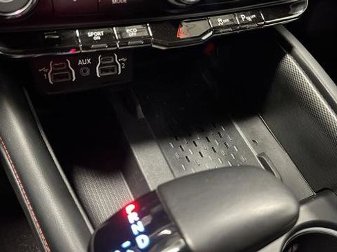 Certified 2025 Dodge Durango R/T image 17