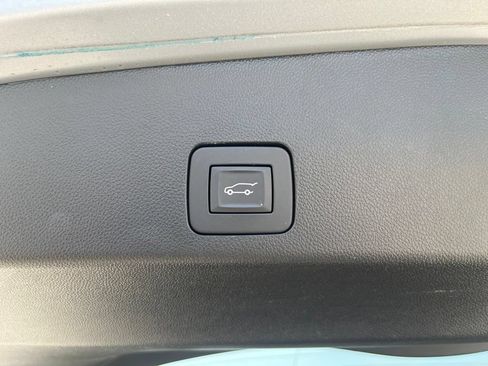 Used 2024 Buick Encore GX Avenir w/ Avenir Convenience Package AWD/4WD image 10
