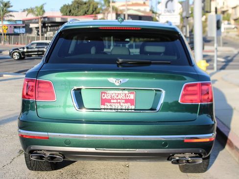 Used 2019 Bentley Bentayga AWD/4WD image 5