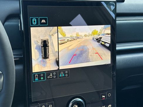 New 2026 GMC Terrain AT4 w/ Convenience Package III image 17