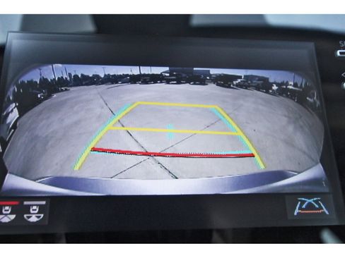 Used 2024 Toyota Camry SE image 26