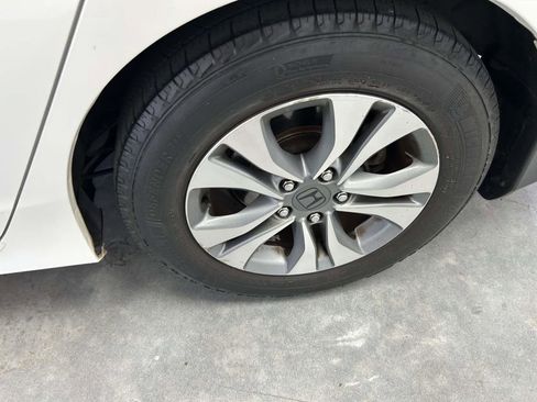 Used 2014 Honda Accord LX image 9