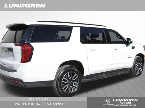 Used 2023 GMC Yukon XL AT4 AWD/4WD image 9