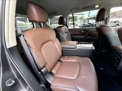 Certified 2024 INFINITI QX80 Premium Select w/ Cargo Package image 39