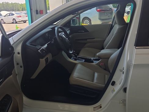 Used 2013 Honda Accord EX-L image 4