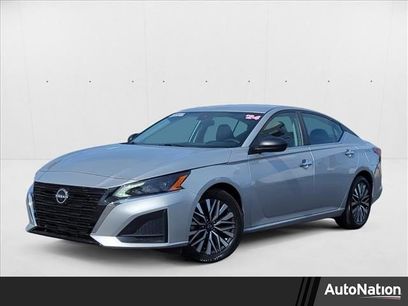 Used 2024 Nissan Altima 2.5 SV