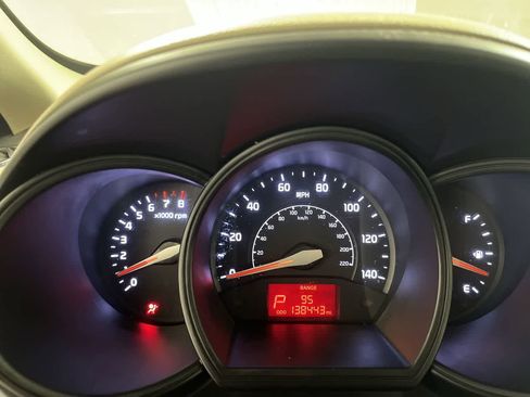 Used 2012 Kia Rio LX FWD image 17