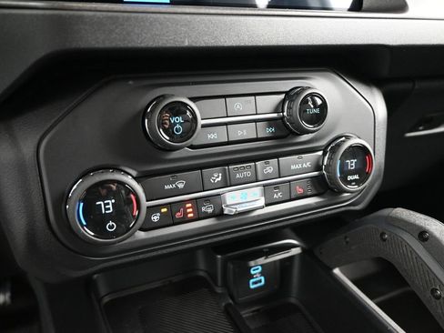 New 2025 Ford Bronco Badlands AWD/4WD image 19