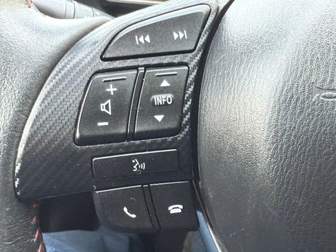 Used 2015 MAZDA MAZDA3 i Grand Touring image 12