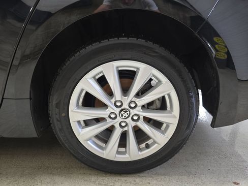 Used 2023 Toyota Corolla XLE FWD image 35
