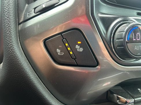 Used 2018 Chevrolet Silverado 1500 LT w/ All Star Edition AWD/4WD image 29