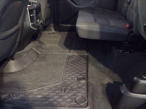 Used 2019 RAM 1500 Big Horn AWD/4WD image 36