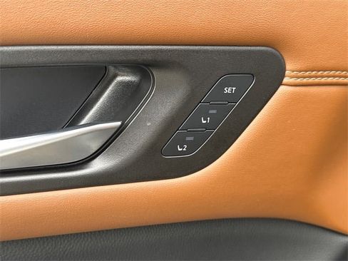 Certified 2022 Nissan Pathfinder Platinum w/ Lighting Package (N93) image 23