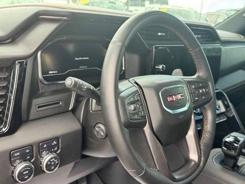 Certified 2025 GMC Sierra 1500 AT4 w/ AT4 Preferred Package AWD/4WD image 17