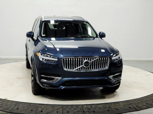 Used 2024 Volvo XC90 B6 Ultimate w/ Protection Package Premier image 2