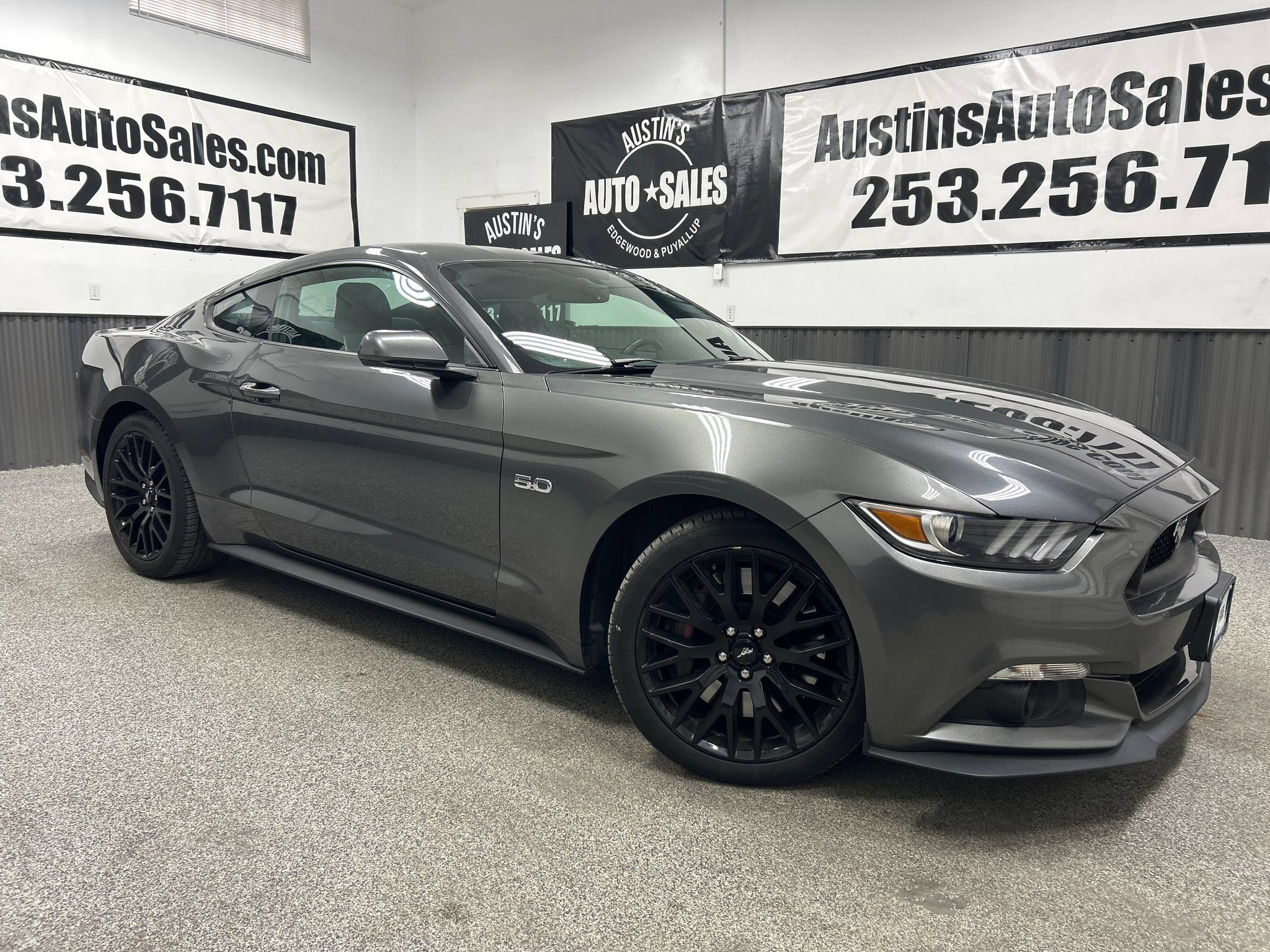 Used 2017 Ford Mustang GT w/ GT Performance Package RWD image 1