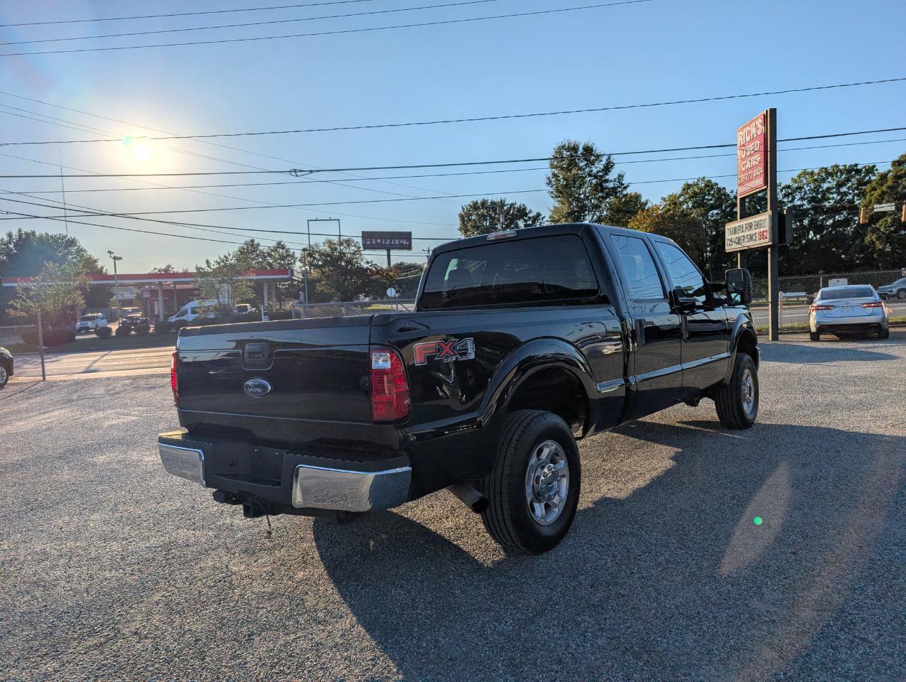 Used 2016 Ford F250 XL w/ XL Appearance Package AWD/4WD image 7