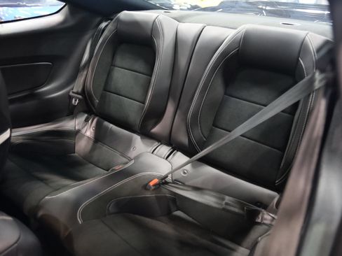 Used 2022 Ford Mustang Shelby GT500 w/ Technology Package RWD image 34