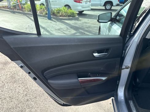 Used 2016 Acura TLX V6 w/ Technology Package image 33